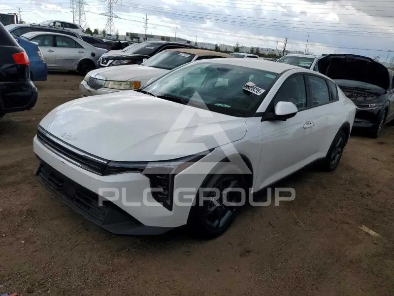 2025 KIA K4 фото