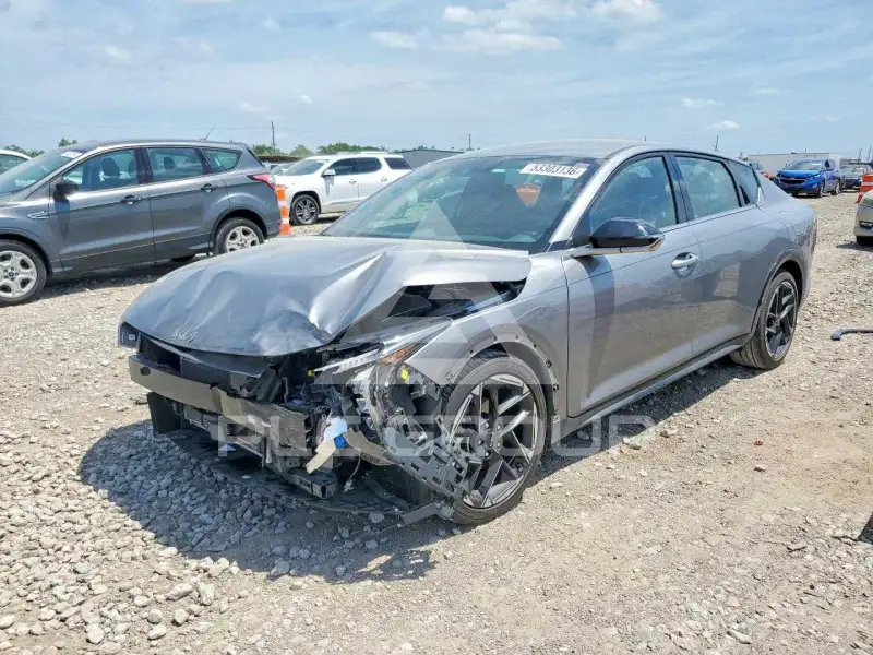 2025 KIA  фото