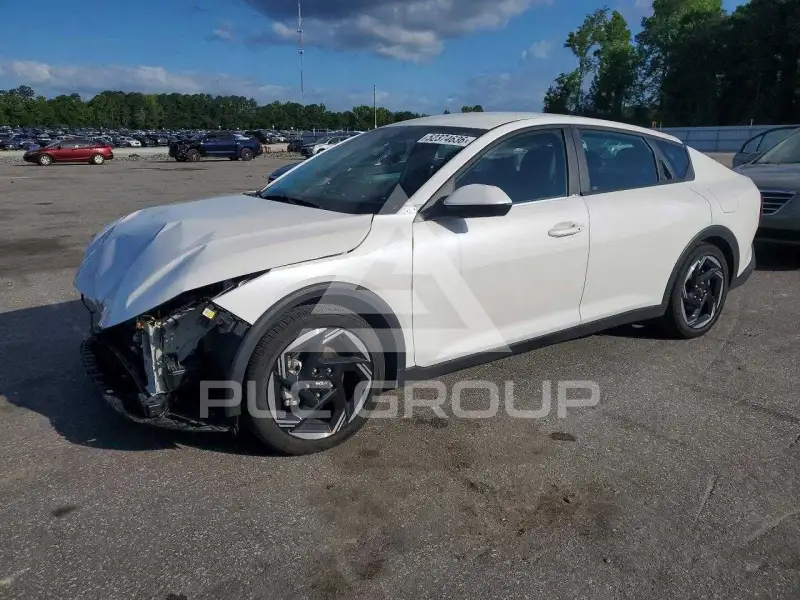 2025 KIA K4 фото