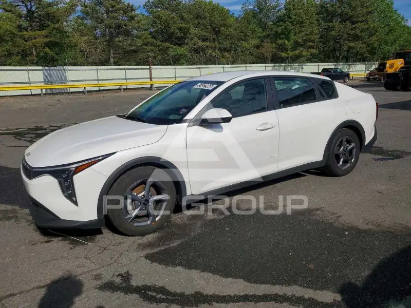 2025 KIA  фото