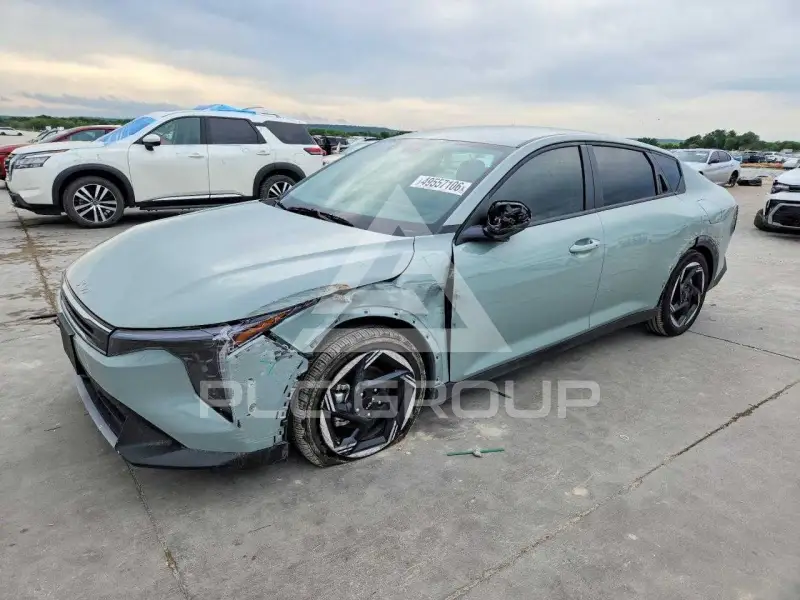 2025 KIA K4 фото