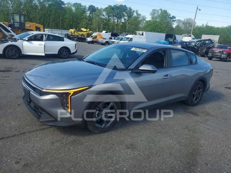 2025 KIA  photo