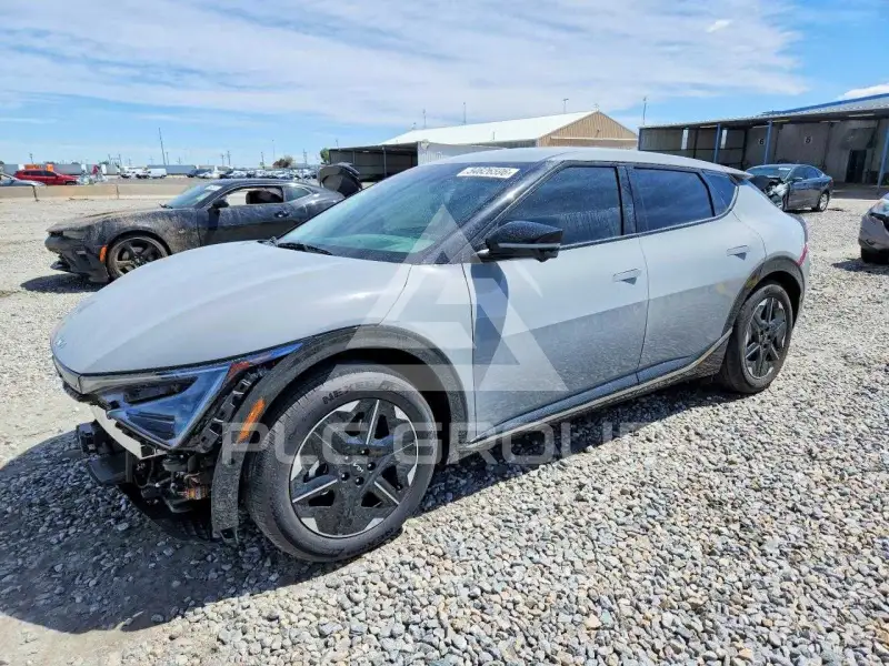 2025 KIA  фото
