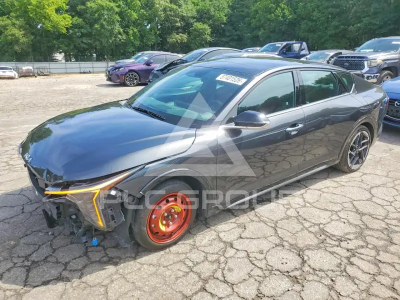 2025 KIA  фото
