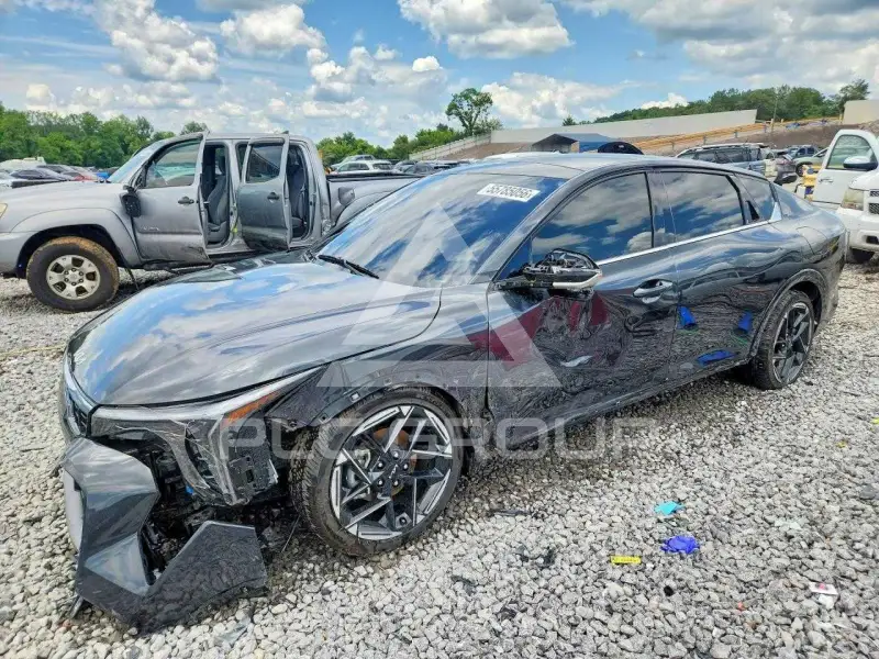 2025 KIA K4 фото