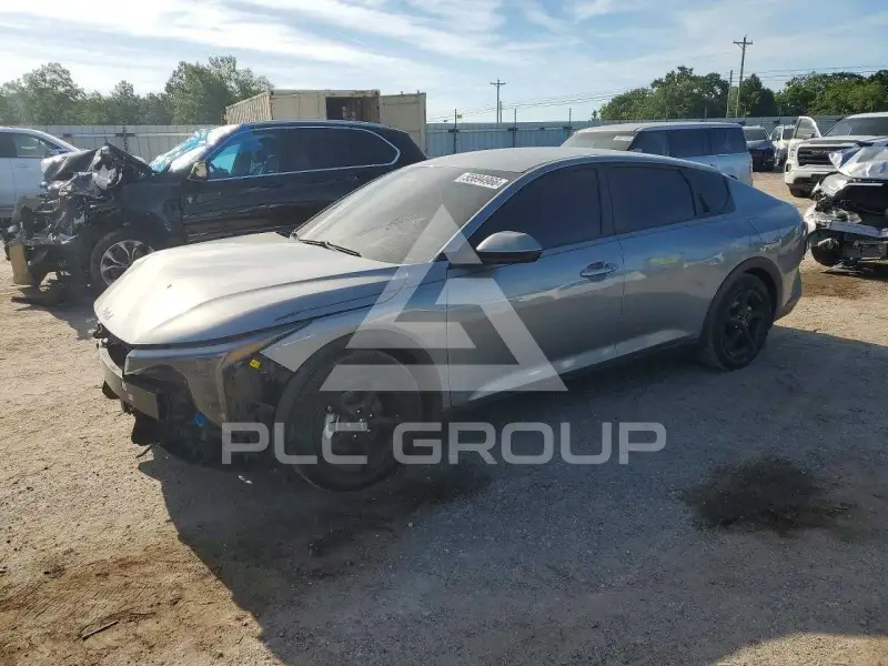 2025 KIA  фото