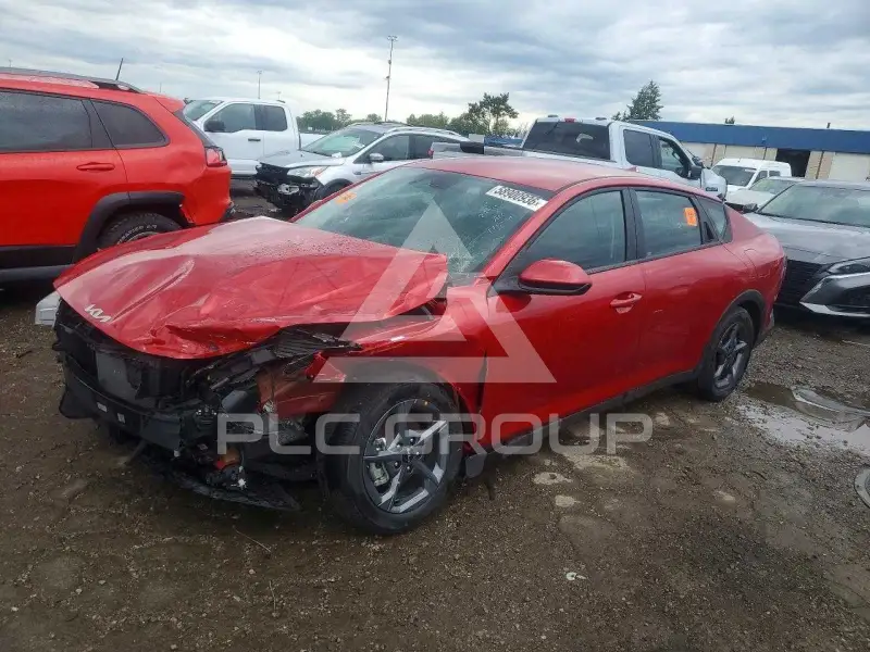 2025 KIA K4 фото