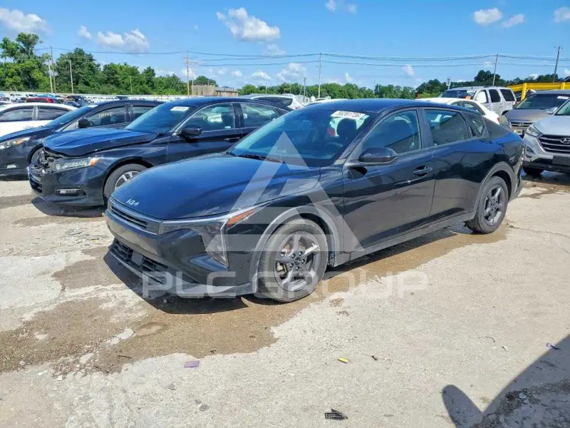 2025 KIA  фото