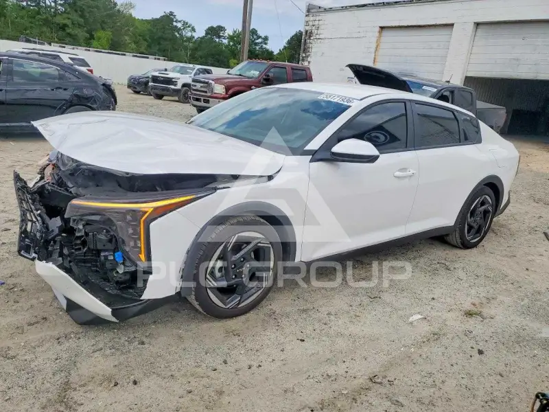 2025 KIA K4 фото