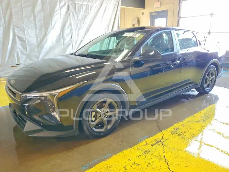 2025 KIA  photo
