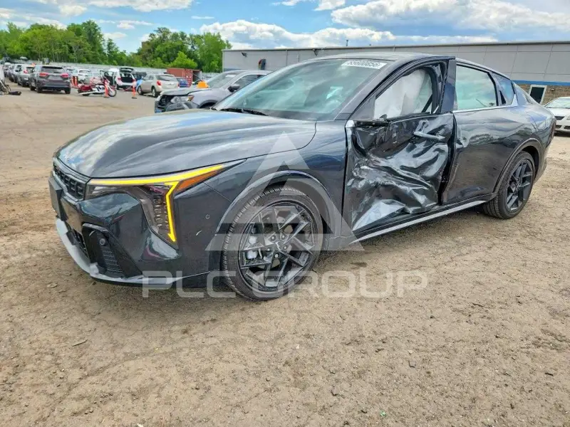 2025 KIA  фото