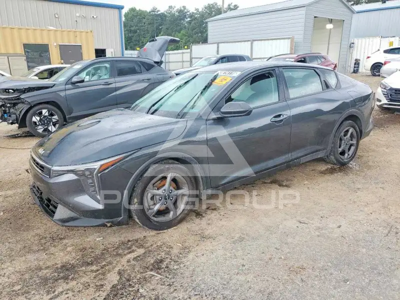 2025 KIA  фото