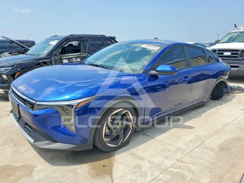 2025 KIA K4 фото