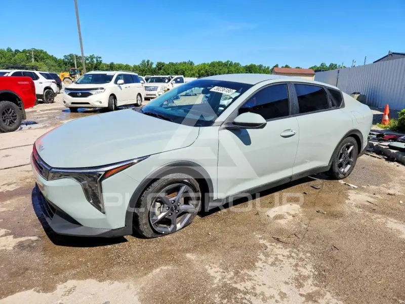 2025 KIA  фото