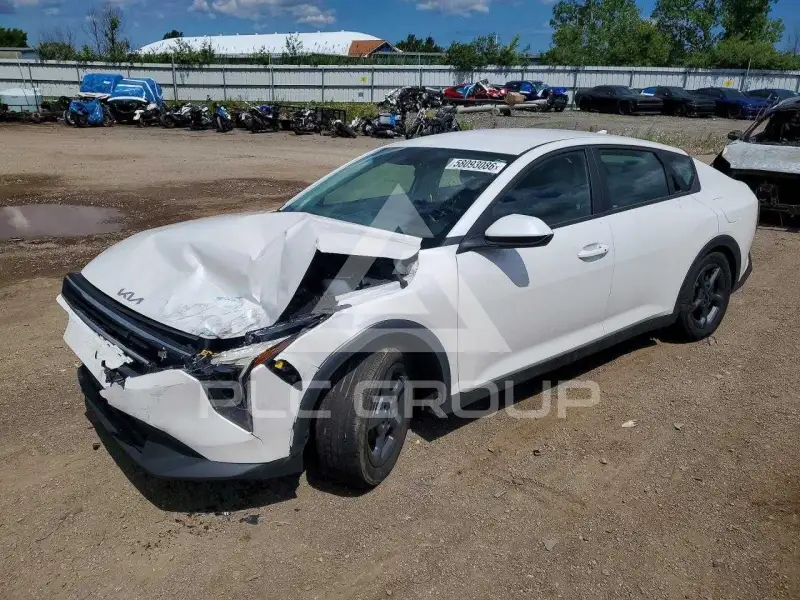 2025 KIA K4 фото