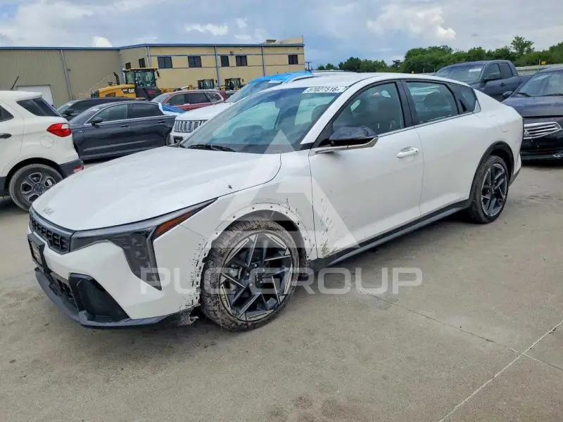 2025 KIA K4 фото