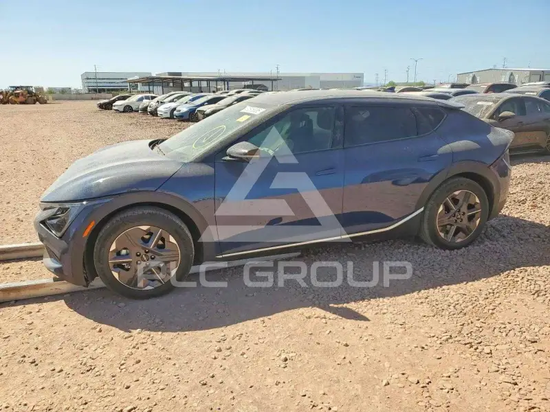 2025 KIA  photo