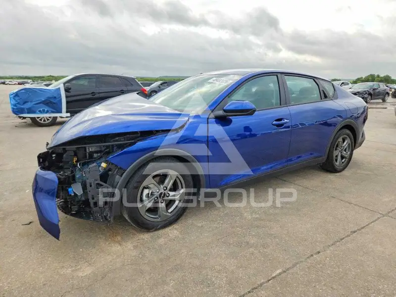 2025 KIA  фото