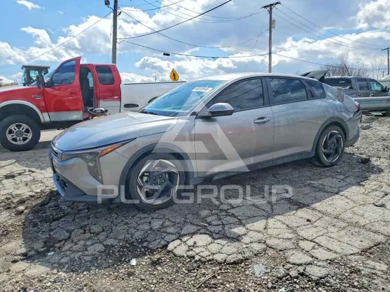 2025 KIA K4 photo