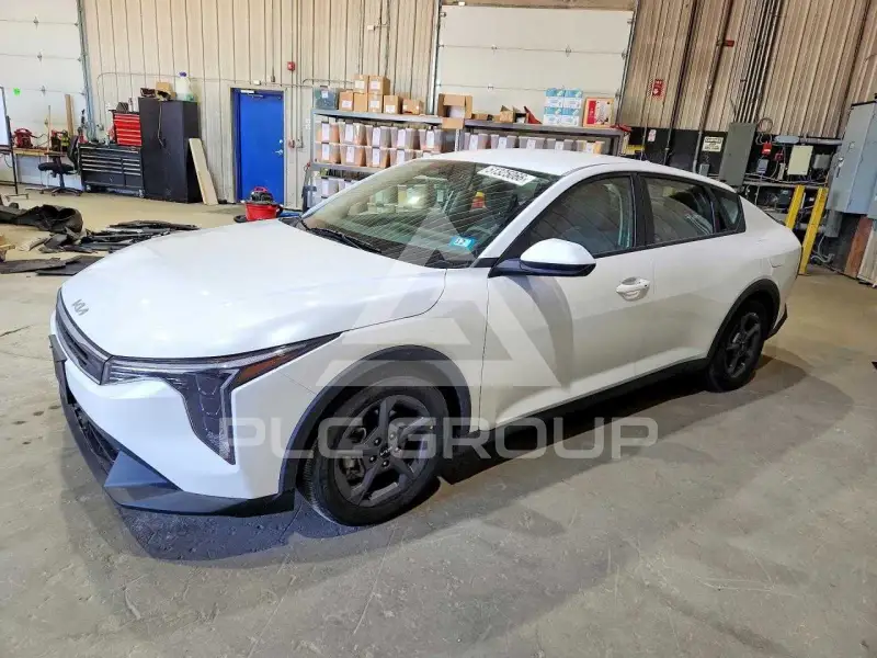 2025 KIA K4 photo