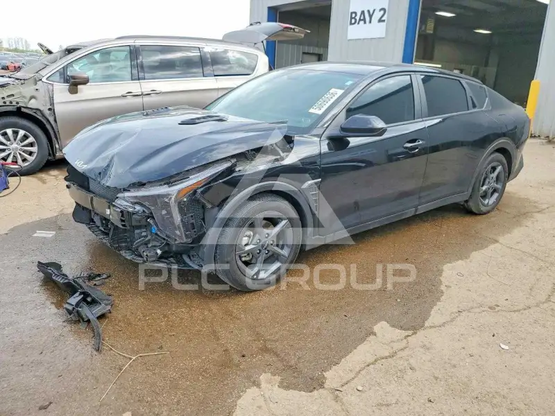 2025 KIA K4 фото