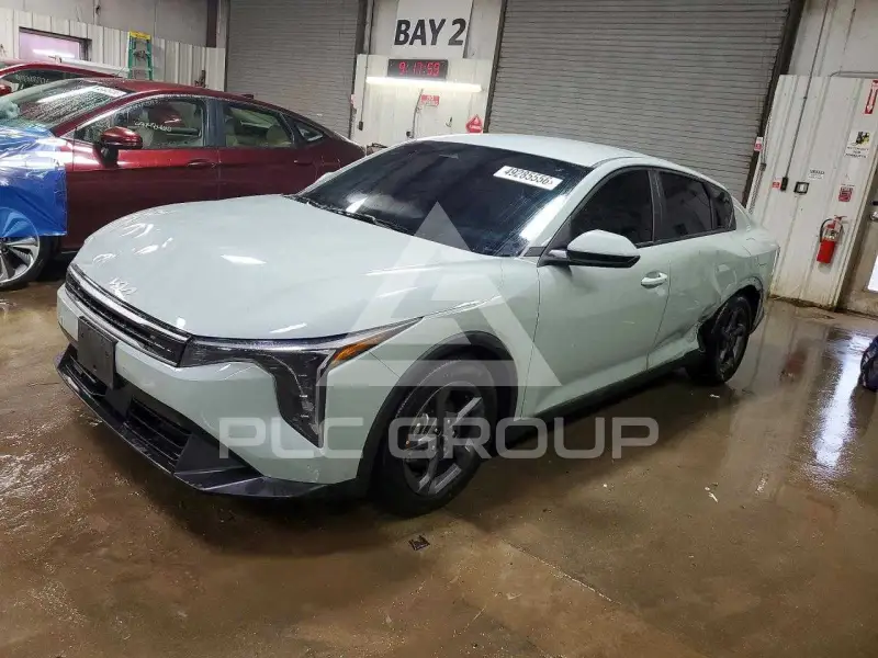 2025 KIA K4 фото