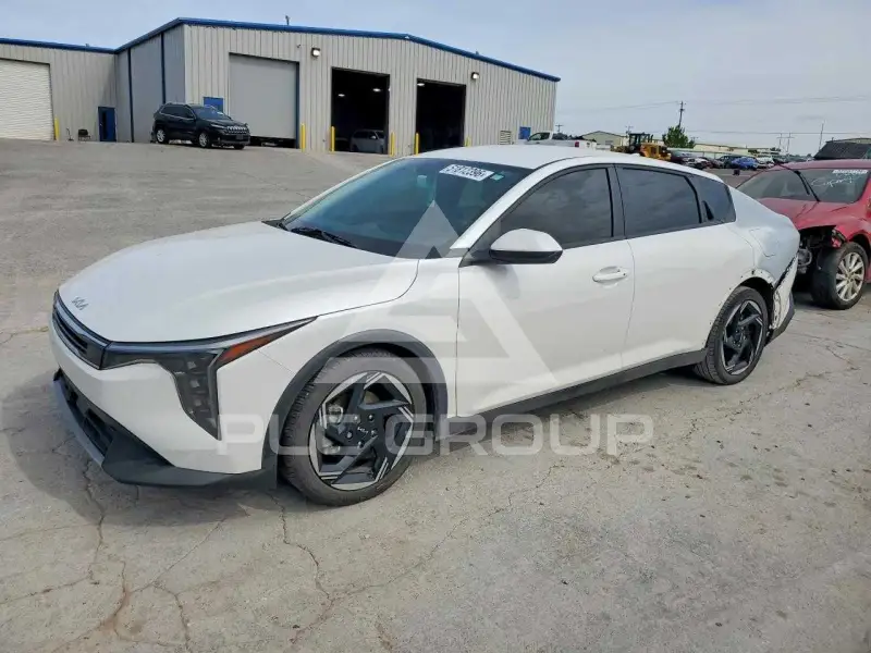 2025 KIA  фото