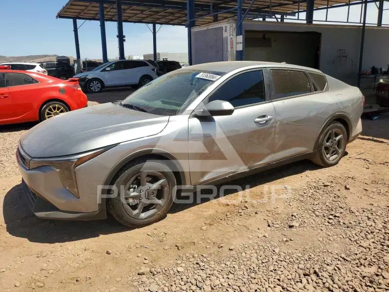 2025 KIA  photo