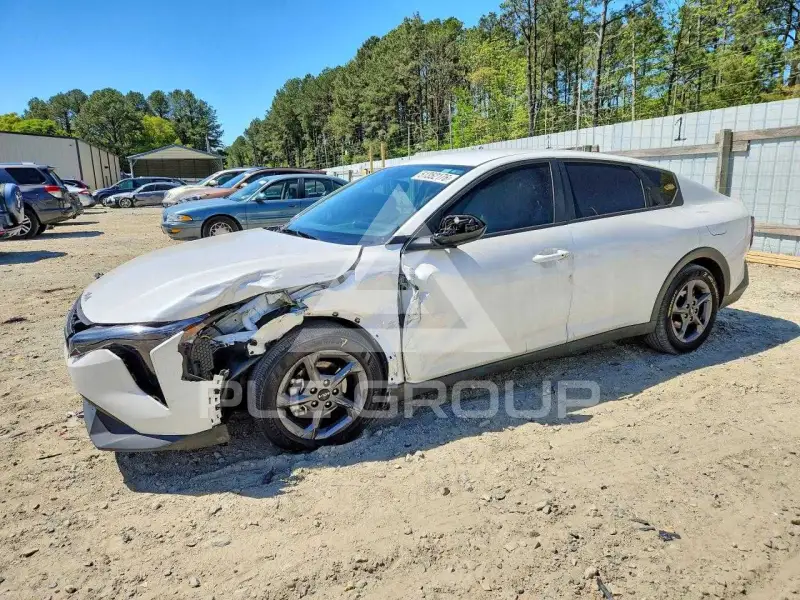 2025 KIA K4 фото