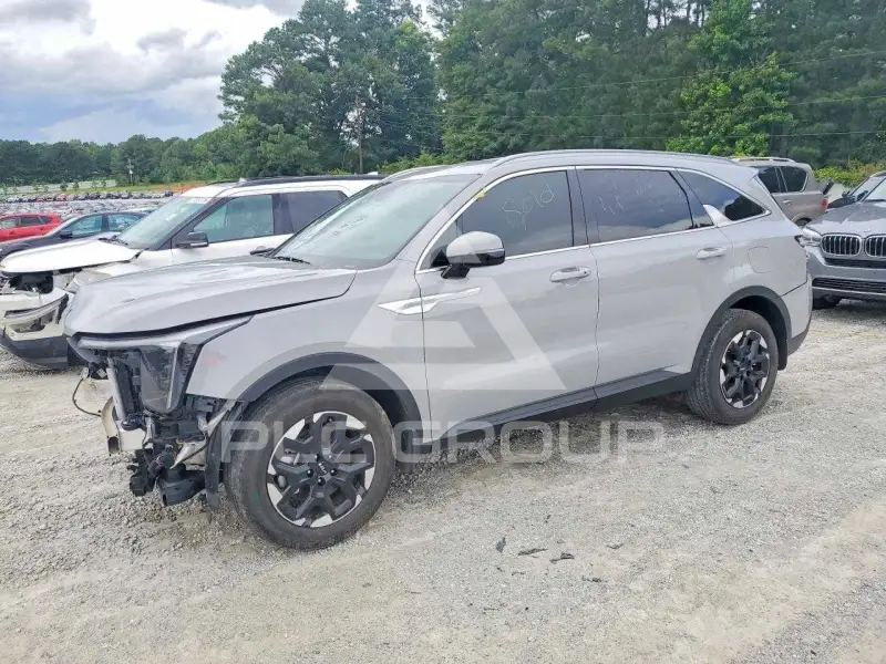 2025 KIA Sorento photo