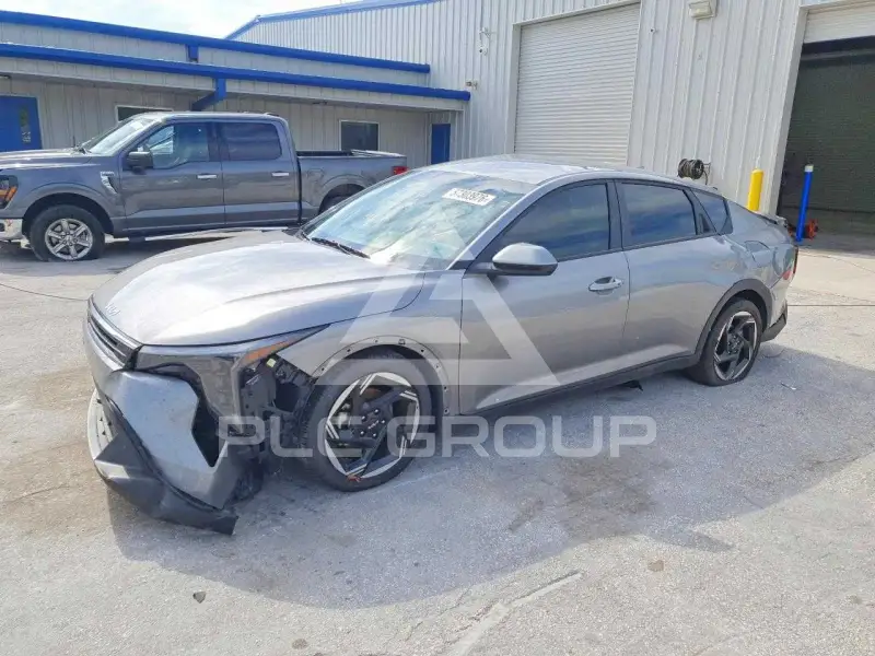 2025 KIA K4 фото