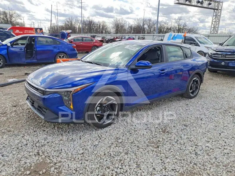 2025 KIA K4 фото