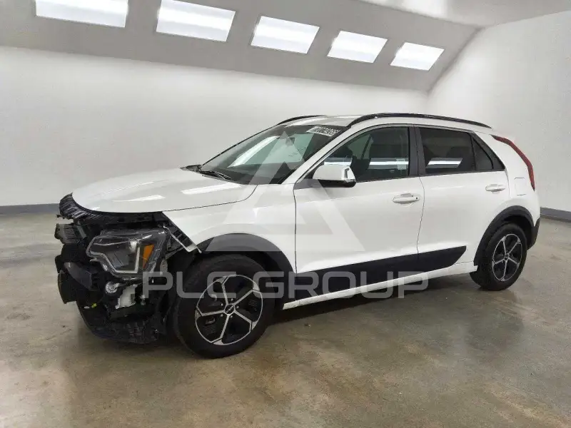 2025 KIA Niro фото