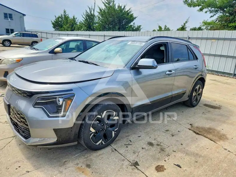 2025 KIA Niro фото