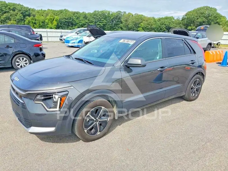 2025 KIA Niro фото