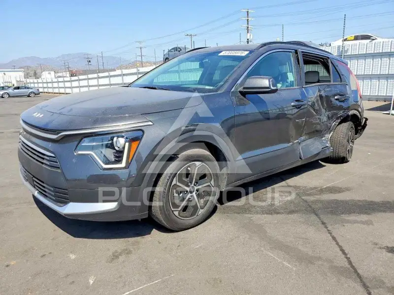 2025 KIA Niro фото
