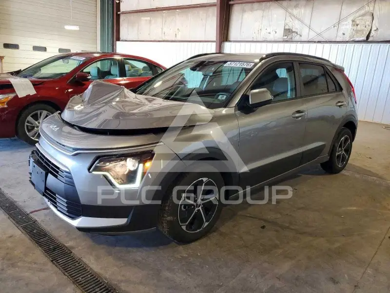 2025 KIA Niro фото