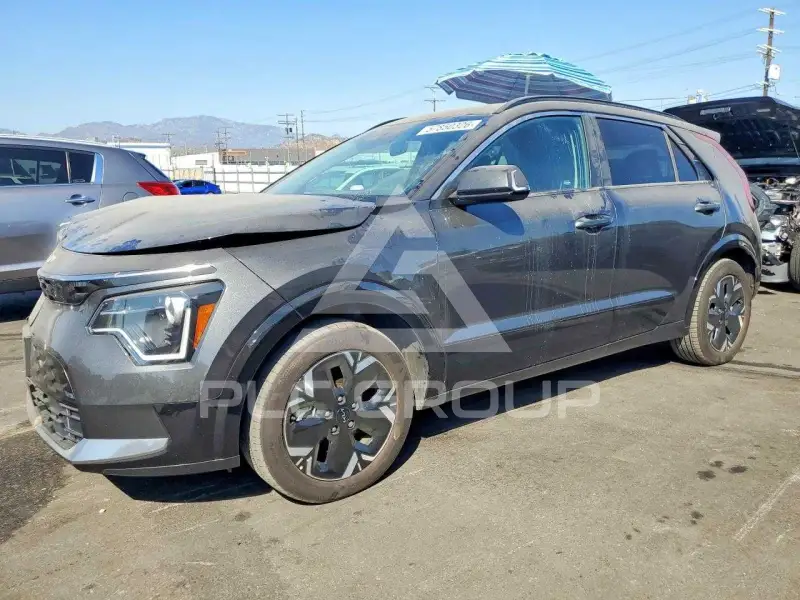 2025 KIA Niro фото