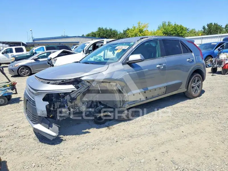2025 KIA Niro фото