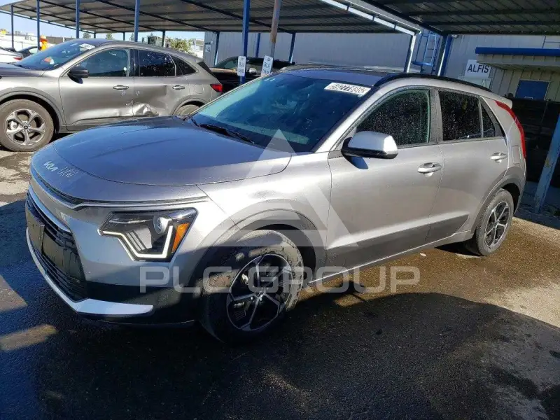 2025 KIA Niro photo