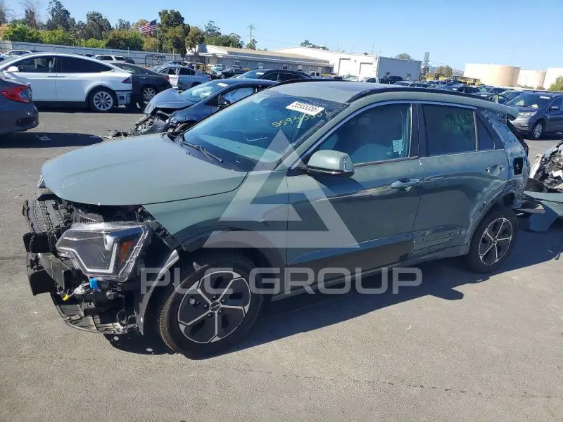 2025 KIA Niro фото