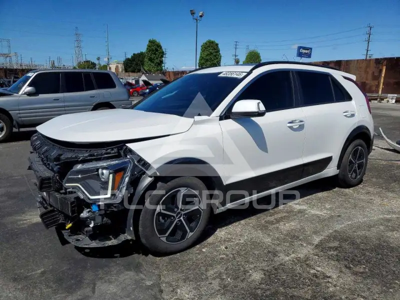 2025 KIA Niro photo