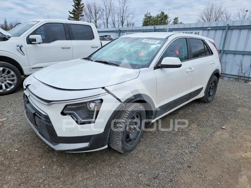 2025 KIA Niro фото