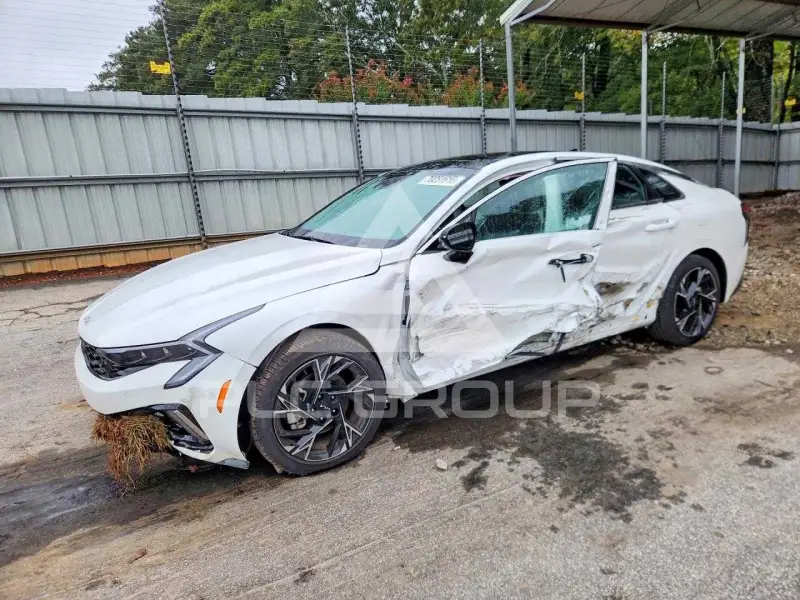2025 KIA K5 photo