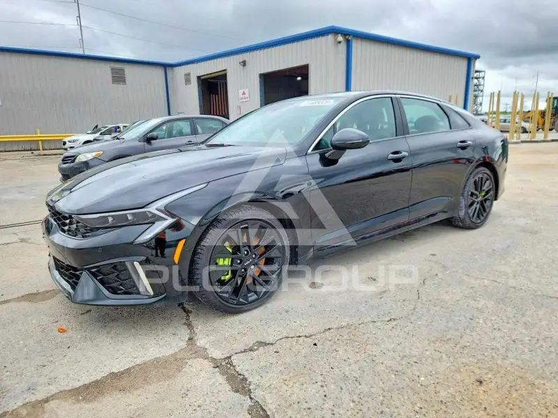 2025 KIA K5 photo