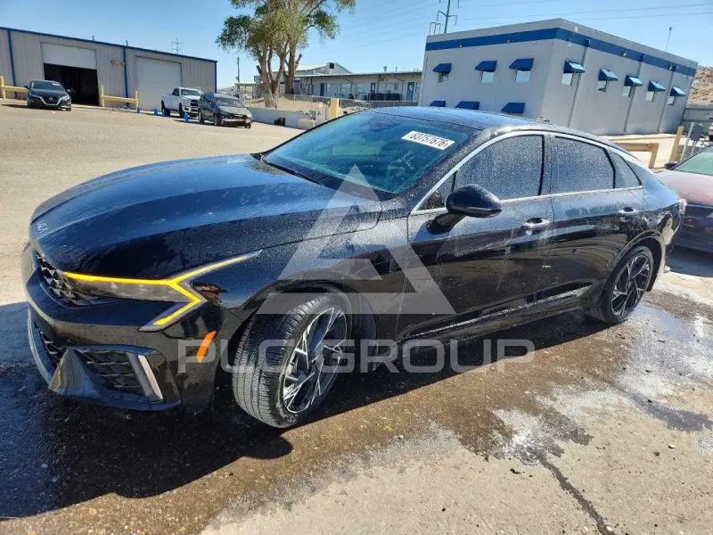 2025 KIA K5 фото