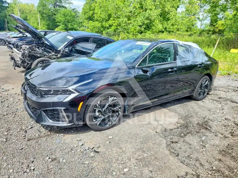 2025 KIA K5 фото