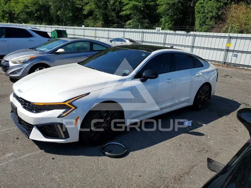 2025 KIA K5 фото