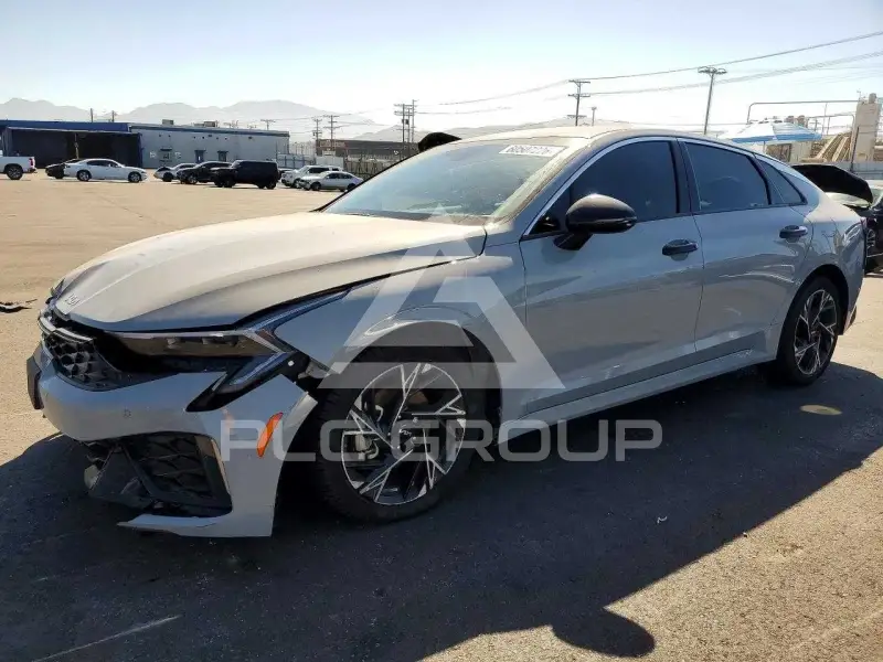 2025 KIA K5 photo