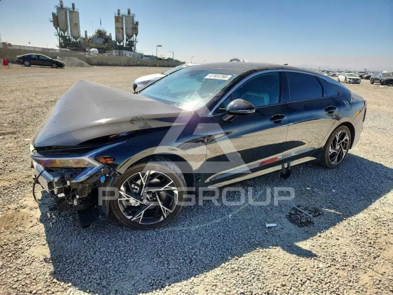 2025 KIA K5 фото